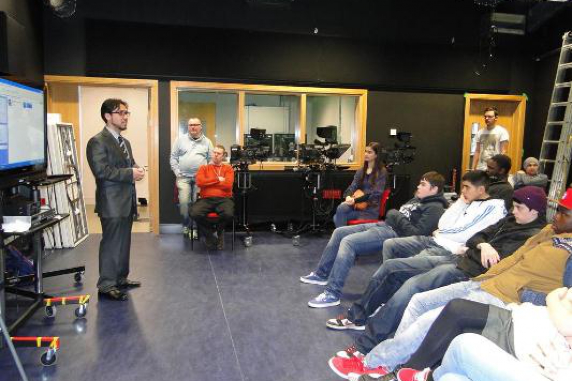 Afghanistan Journalists Center Deputy Director visits West-Thames College London